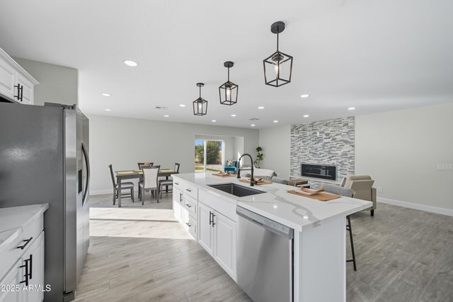 26661 S HOWARD Drive, Sun Lakes, AZ 85248