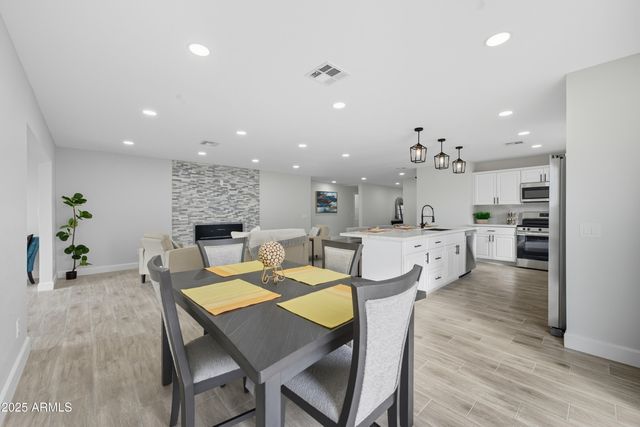 26661 S HOWARD Drive, Sun Lakes, AZ 85248