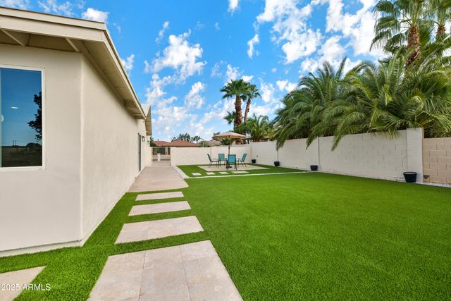 26661 S HOWARD Drive, Sun Lakes, AZ 85248