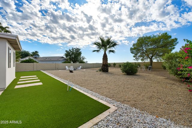 26661 S HOWARD Drive, Sun Lakes, AZ 85248