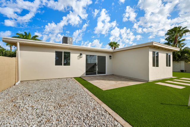 26661 S HOWARD Drive, Sun Lakes, AZ 85248