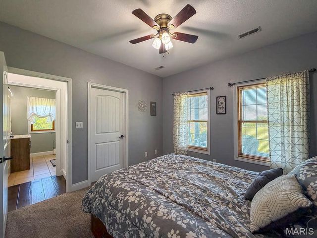 5437 Highway D, Farmington, MO 63640
