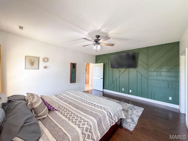 5437 Highway D, Farmington, MO 63640