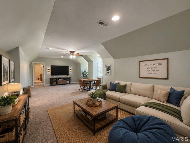 5437 Highway D, Farmington, MO 63640