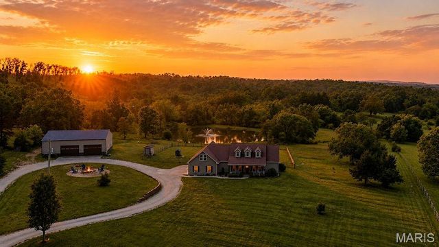 5437 Highway D, Farmington, MO 63640