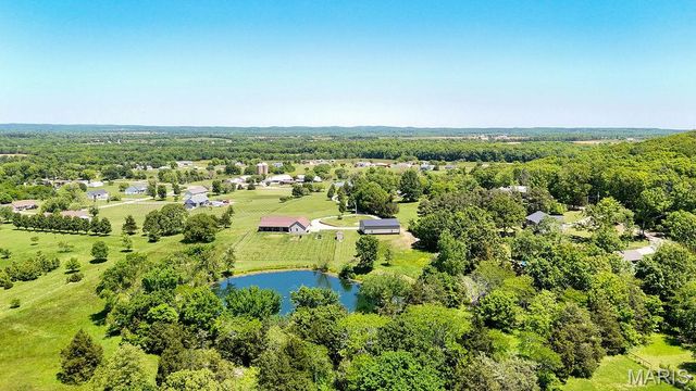 5437 Highway D, Farmington, MO 63640