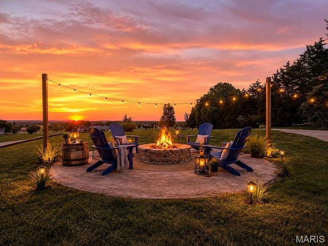 5437 Highway D, Farmington, MO 63640