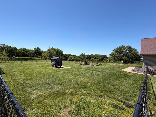 5437 Highway D, Farmington, MO 63640