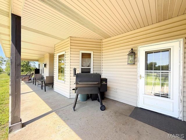 5437 Highway D, Farmington, MO 63640