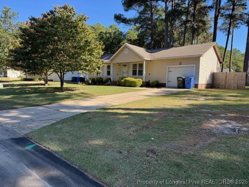 925 Winterberry Drive, Fayetteville, NC 28314