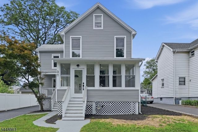37 W Colfax Ave, Roselle Park Boro, NJ 07204