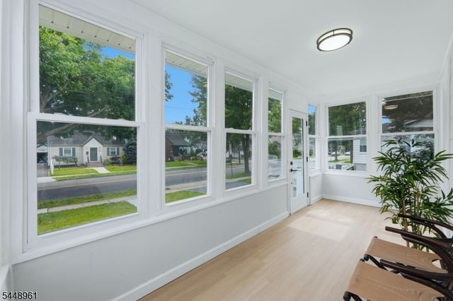 37 W Colfax Ave, Roselle Park Boro, NJ 07204