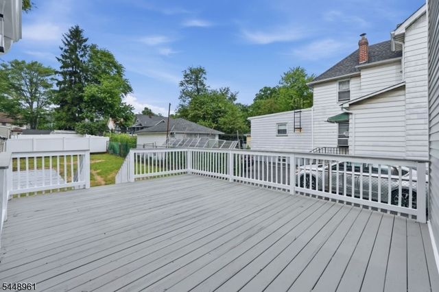 37 W Colfax Ave, Roselle Park Boro, NJ 07204