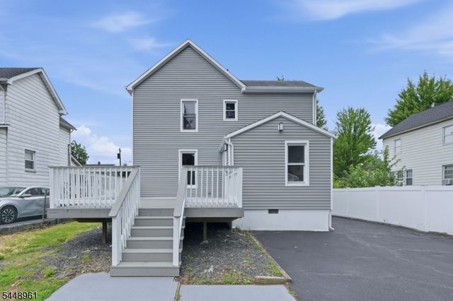 37 W Colfax Ave, Roselle Park Boro, NJ 07204