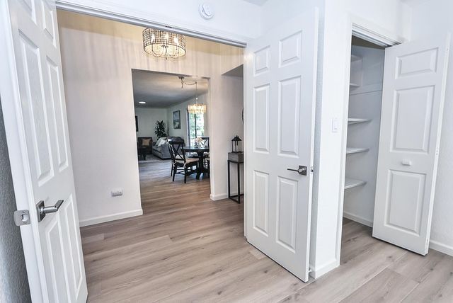 6430 Sandstone St, Carmichael, CA 95608
