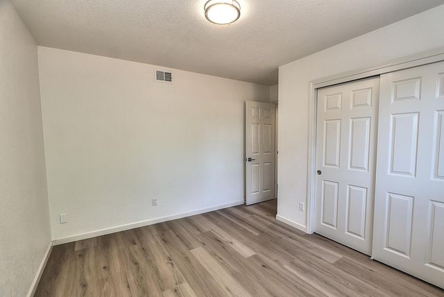 6430 Sandstone St, Carmichael, CA 95608