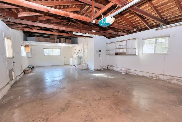 6430 Sandstone St, Carmichael, CA 95608