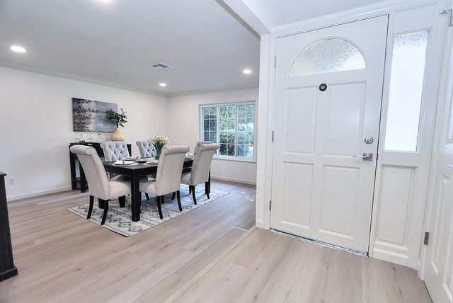 6430 Sandstone St, Carmichael, CA 95608