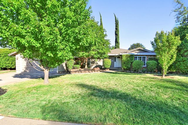6430 Sandstone St, Carmichael, CA 95608