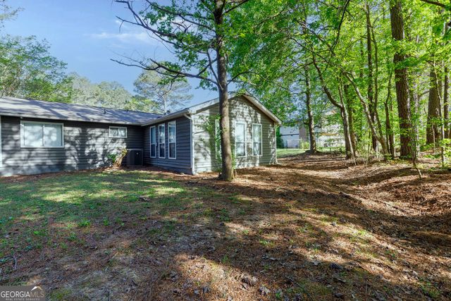 7085 Hania Drive, Fairburn, GA 30213