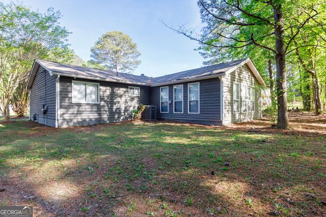7085 Hania Drive, Fairburn, GA 30213