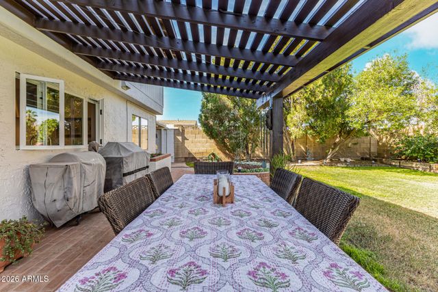 1524 E FAIRBROOK Street, Mesa, AZ 85203