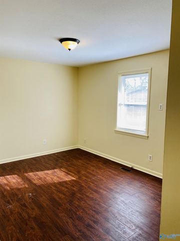 1332 Oshaughnessy Avenue NE 1234, Huntsville, AL 35801