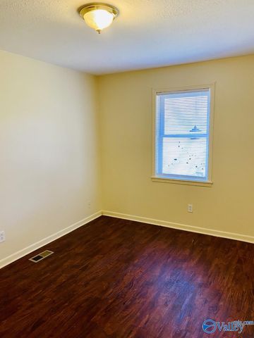 1332 Oshaughnessy Avenue NE 1234, Huntsville, AL 35801