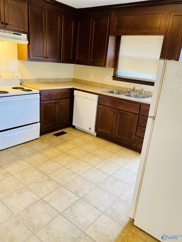 1332 Oshaughnessy Avenue NE 1234, Huntsville, AL 35801