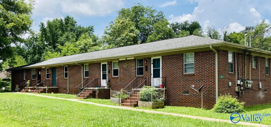 1332 Oshaughnessy Avenue NE 1234, Huntsville, AL 35801