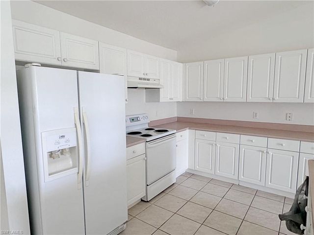 2046 NE 6th ST, Cape Coral, FL 33909