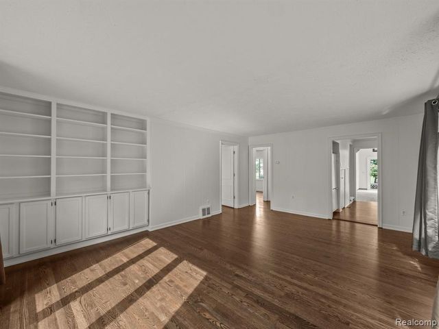 48070 Shelby Road, Shelby Twp, MI 48317