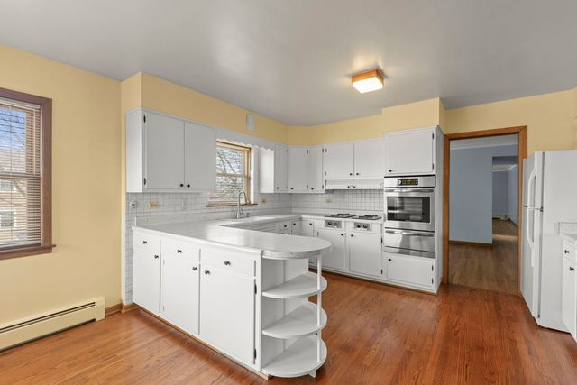 6401 W 52nd Street 2, Chicago, IL 60638