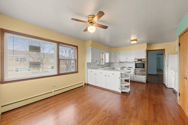 6401 W 52nd Street 2, Chicago, IL 60638