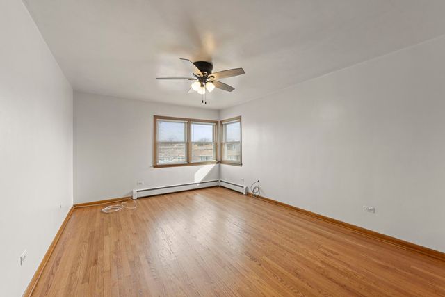 6401 W 52nd Street 2, Chicago, IL 60638