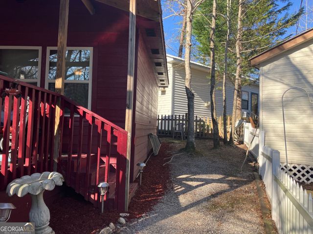 85 Rocky Lane, Cleveland, GA 30528