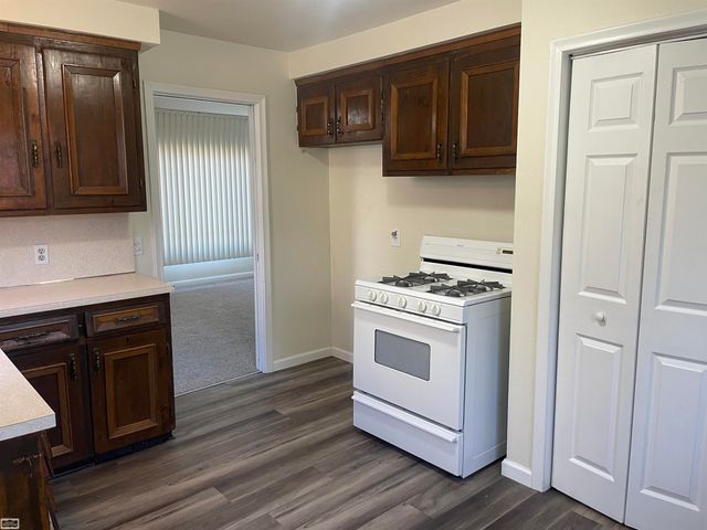 26371 COMPSON Street, Roseville, MI 48066