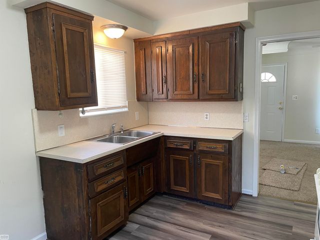 26371 COMPSON Street, Roseville, MI 48066