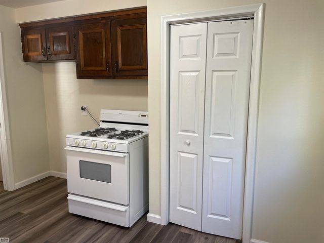 26371 COMPSON Street, Roseville, MI 48066