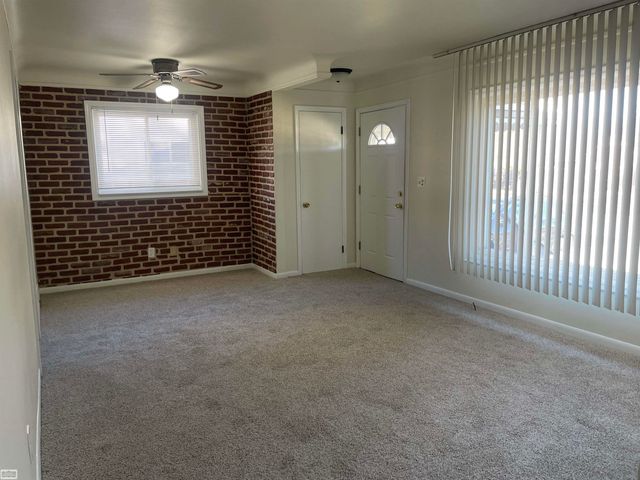 26371 COMPSON Street, Roseville, MI 48066