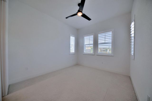 2150 Mulholland Dr, Lathrop, CA 95330