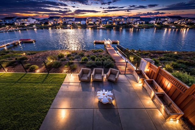 2150 Mulholland Dr, Lathrop, CA 95330