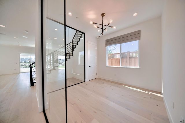 2150 Mulholland Dr, Lathrop, CA 95330