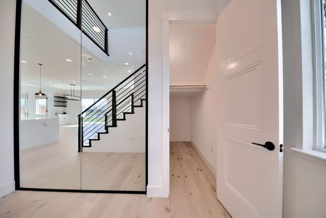 2150 Mulholland Dr, Lathrop, CA 95330