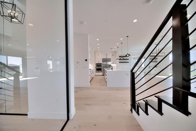 2150 Mulholland Dr, Lathrop, CA 95330