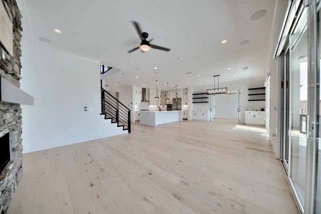 2150 Mulholland Dr, Lathrop, CA 95330