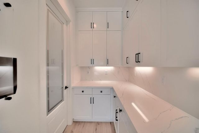 2150 Mulholland Dr, Lathrop, CA 95330