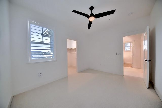 2150 Mulholland Dr, Lathrop, CA 95330