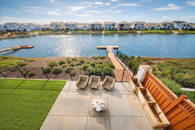 2150 Mulholland Dr, Lathrop, CA 95330