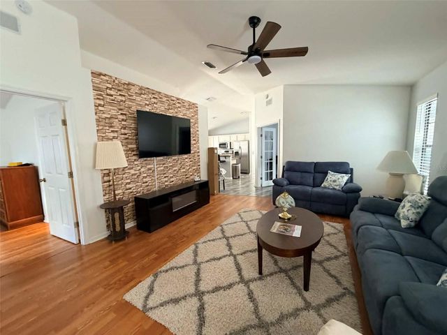 3909 NE 22ND STREET, Ocala, FL 34470